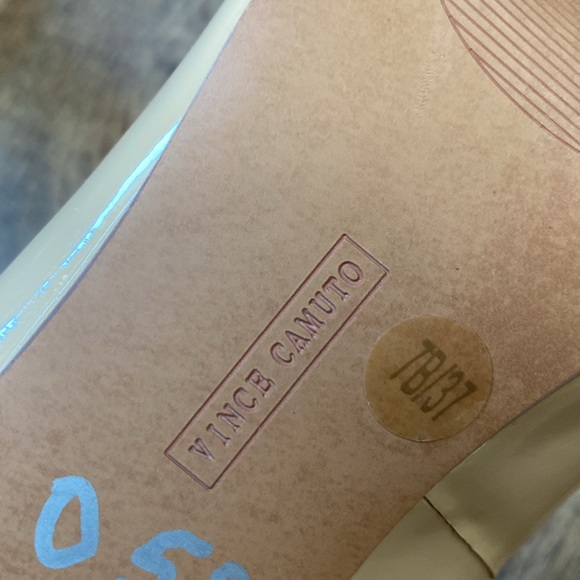 Vince Camuto Tan Leather Heels - Picture 9 of 10